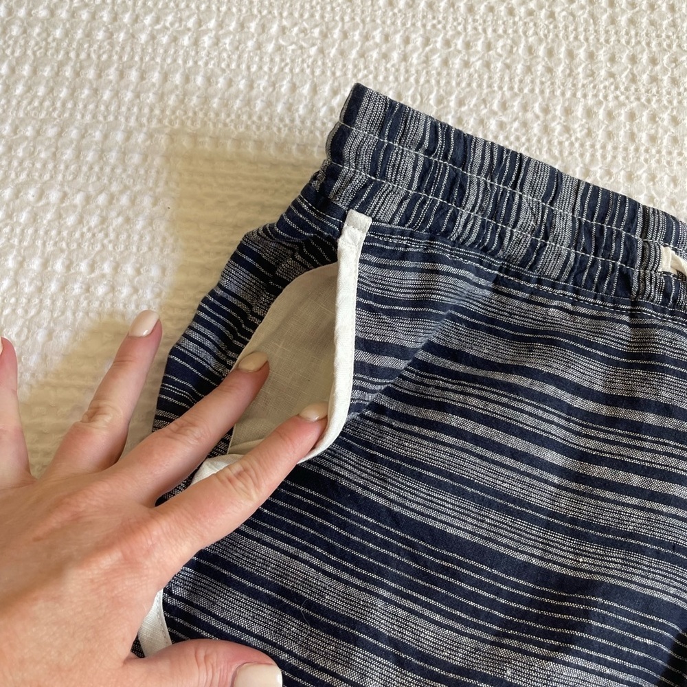 Athleta Linen Jacquard Sandbar Shorts • Navy Stripe - Picture 4 of 8
